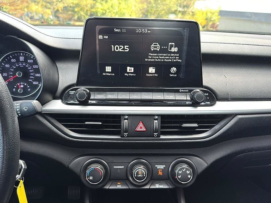 Used 2021 Kia Forte LXS FWD image 16