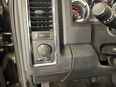 Used 2017 RAM 1500 Laramie w/ Convenience Group AWD/4WD image 19