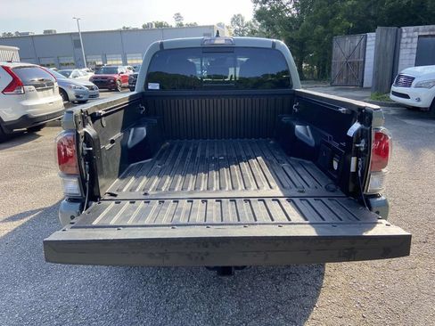 Used 2023 Toyota Tacoma TRD Sport w/ TRD Premium Sport Package RWD image 9