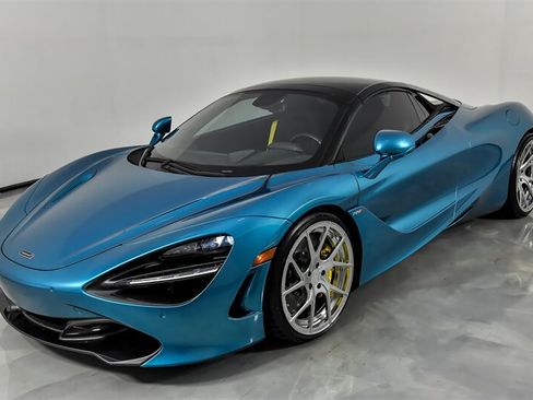 Used 2020 McLaren 720S Spider RWD image 5