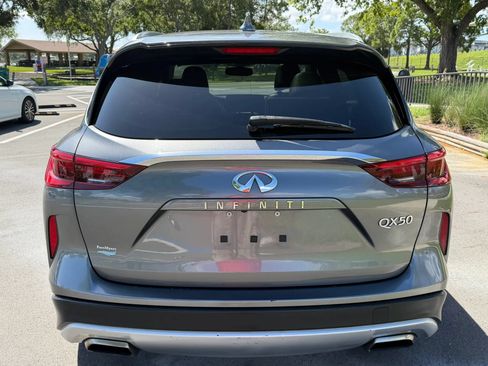 Used 2019 INFINITI QX50 Luxe FWD image 10