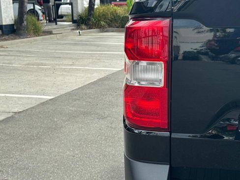 Certified 2025 Ford Maverick XLT w/ 4K Tow Package AWD/4WD image 16