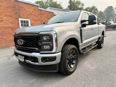Used 2024 Ford F350 Lariat w/ Sport Appearance Package AWD/4WD image 3