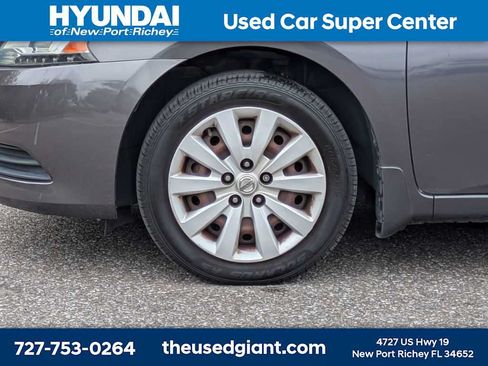 Used 2015 Nissan Sentra SV FWD image 10