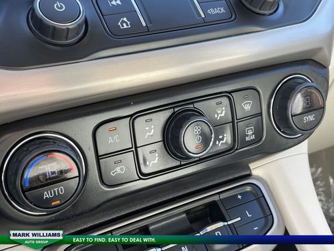 Used 2022 GMC Acadia Denali w/ Denali Ultimate Package image 21