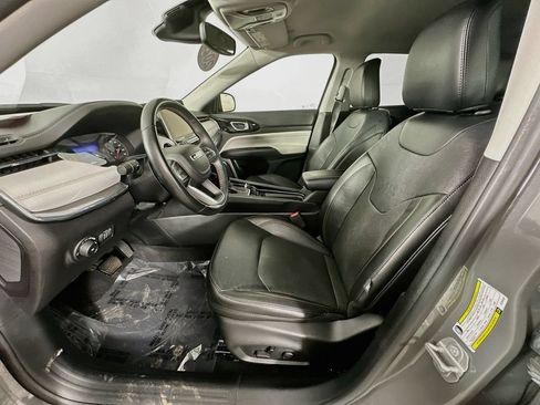 Certified 2022 Jeep Compass Limited AWD/4WD image 30