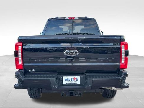 New 2026 Ford F250 Lariat w/ Black Appearance Package image 8