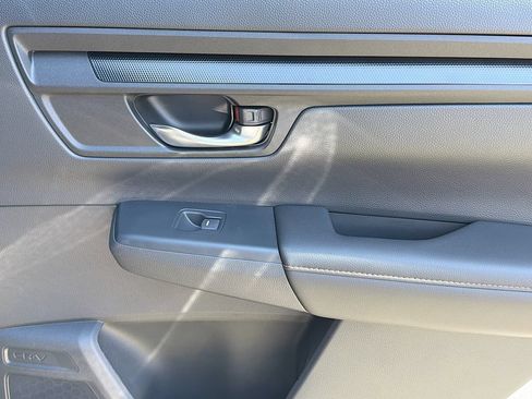 Used 2025 Honda CR-V Sport image 29
