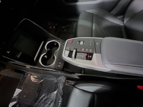 Used 2025 BMW X1 xDrive28i w/ Convenience Package image 25