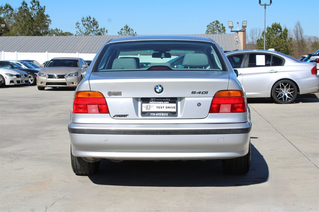 Used 2000 BMW 540i Sedan RWD image 6