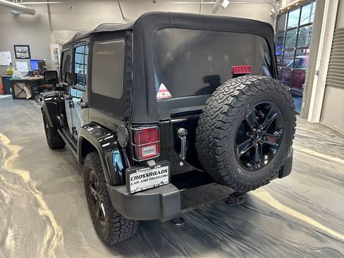 Used 2015 Jeep Wrangler Unlimited Sahara AWD/4WD image 29