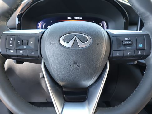 Certified 2025 INFINITI QX60 Luxe AWD/4WD image 28
