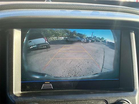 Used 2022 Chevrolet Colorado LT image 13