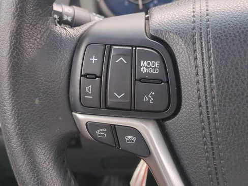 Used 2015 Toyota Sienna XLE Premium image 29