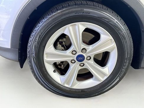 Used 2016 Ford Escape SE w/ Equipment Group 201A image 38