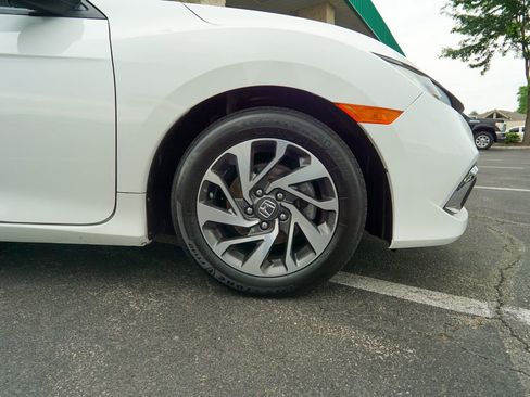 Used 2019 Honda Civic LX image 8