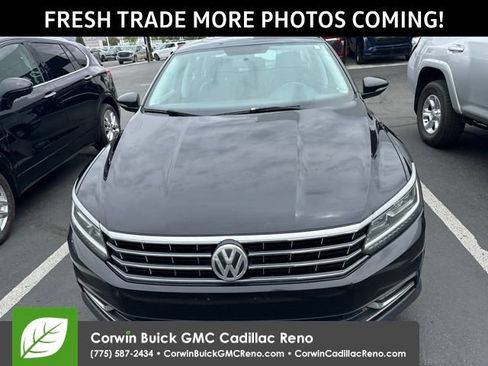 Used 2017 Volkswagen Passat 1.8T SE FWD image 1