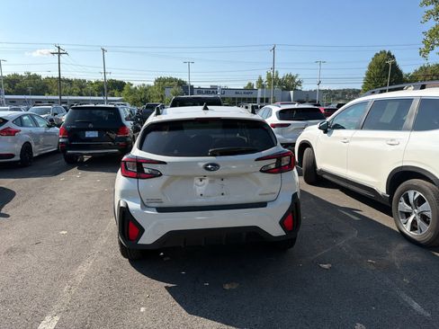 Used 2024 Subaru Crosstrek 2.0i Premium AWD/4WD image 37