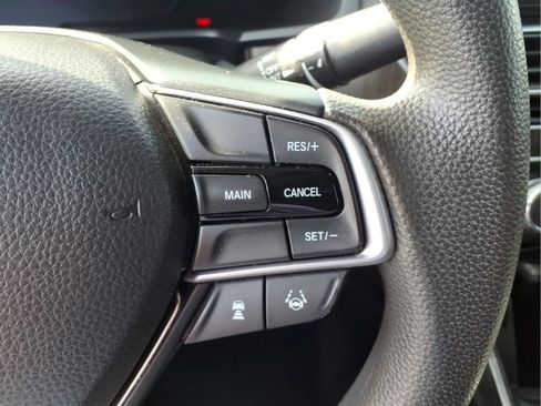 Used 2019 Honda Accord EX image 13