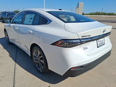 New 2026 Nissan Sentra SL w/ Floor Mat Package FWD image 5