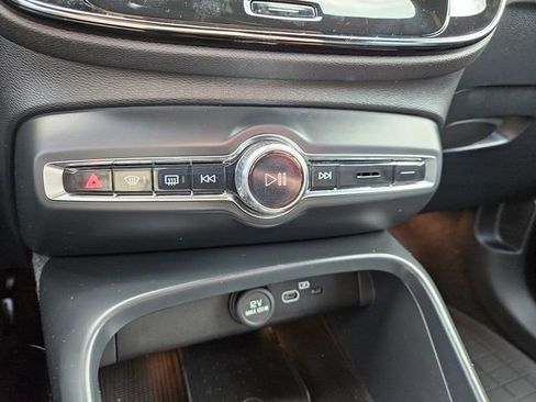 Certified 2023 Volvo XC40 Recharge Core w/ Protection Package Premier AWD/4WD image 26
