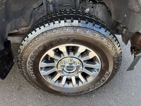 Used 2022 Ford F350 Lariat w/ FX4 Off-Road Package image 13