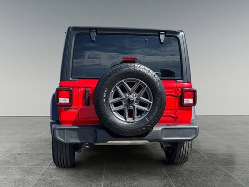 Used 2025 Jeep Wrangler Unlimited Sport AWD/4WD image 5