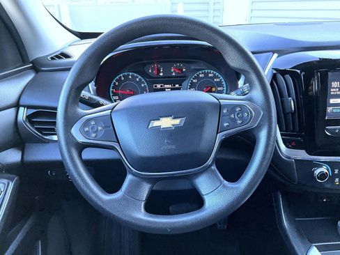 Used 2019 Chevrolet Traverse LS image 11