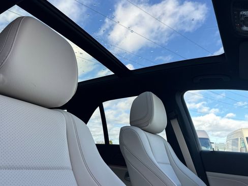 New 2026 Mercedes-Benz GLE 350 4MATIC image 18