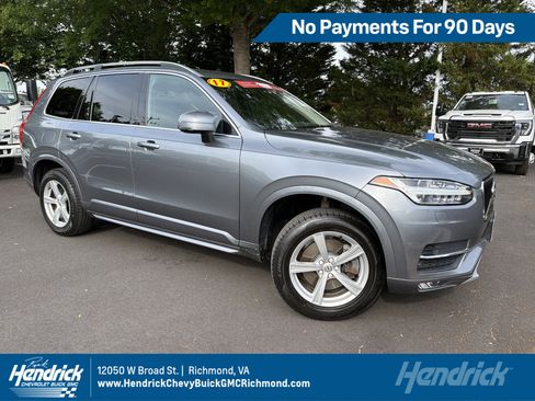 Used 2017 Volvo XC90 T5 Momentum w/ Vision Package FWD image 1