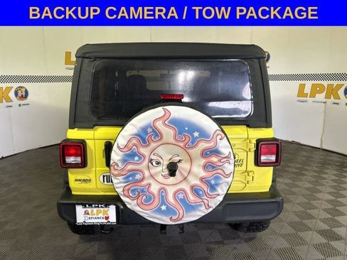 Used 2022 Jeep Wrangler Sport AWD/4WD image 4