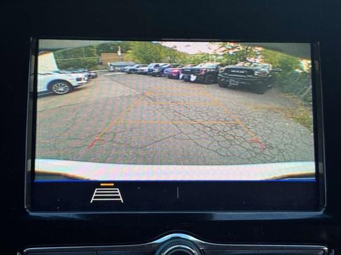 Used 2022 Buick Encore Preferred w/ Safety Package image 27