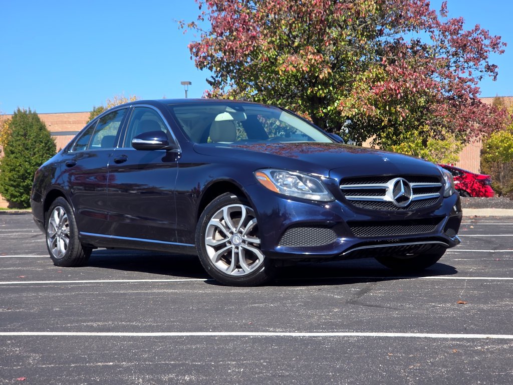 Used 2015 Mercedes-Benz C 300 4MATIC Sedan image 2