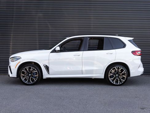 Used 2021 BMW X5 M w/ Executive Package AWD/4WD image 2