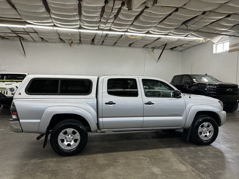 Used 2008 Toyota Tacoma 4x4 Double Cab image 2