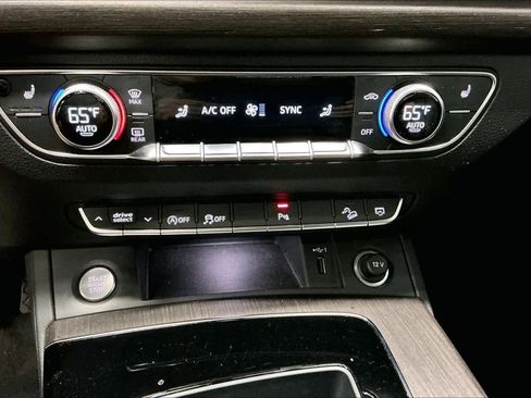 Used 2023 Audi Q5 2.0T Premium w/ Convenience Package image 33