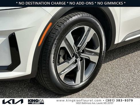 Used 2023 Kia Sorento SX Prestige w/ Panoramic Sunroof Package AWD/4WD image 30