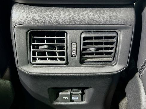 Used 2025 Toyota RAV4 Limited FWD image 23