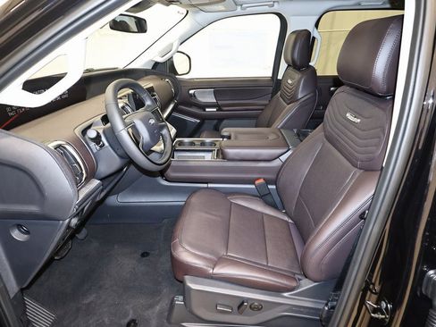 New 2025 Ford Expedition Max Platinum w/ Platinum Ultimate Package image 11