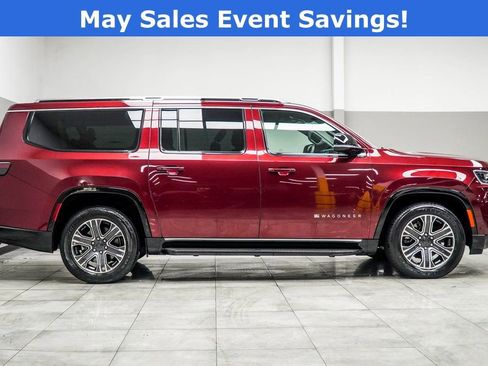 Used 2024 Jeep Wagoneer L Series II w/ Flexible Seating Group AWD/4WD image 6