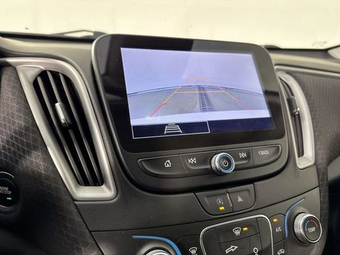 Used 2023 Chevrolet Malibu LS image 8