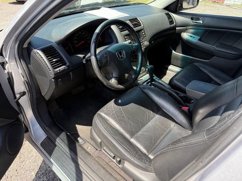 Used 2004 Honda Accord EX image 16