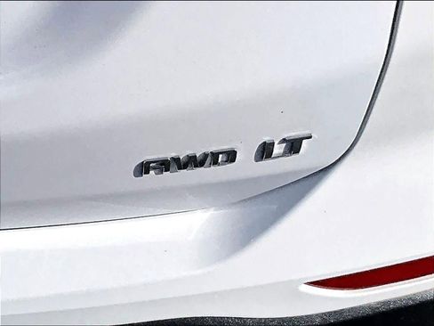 Used 2023 Chevrolet Equinox LT image 29
