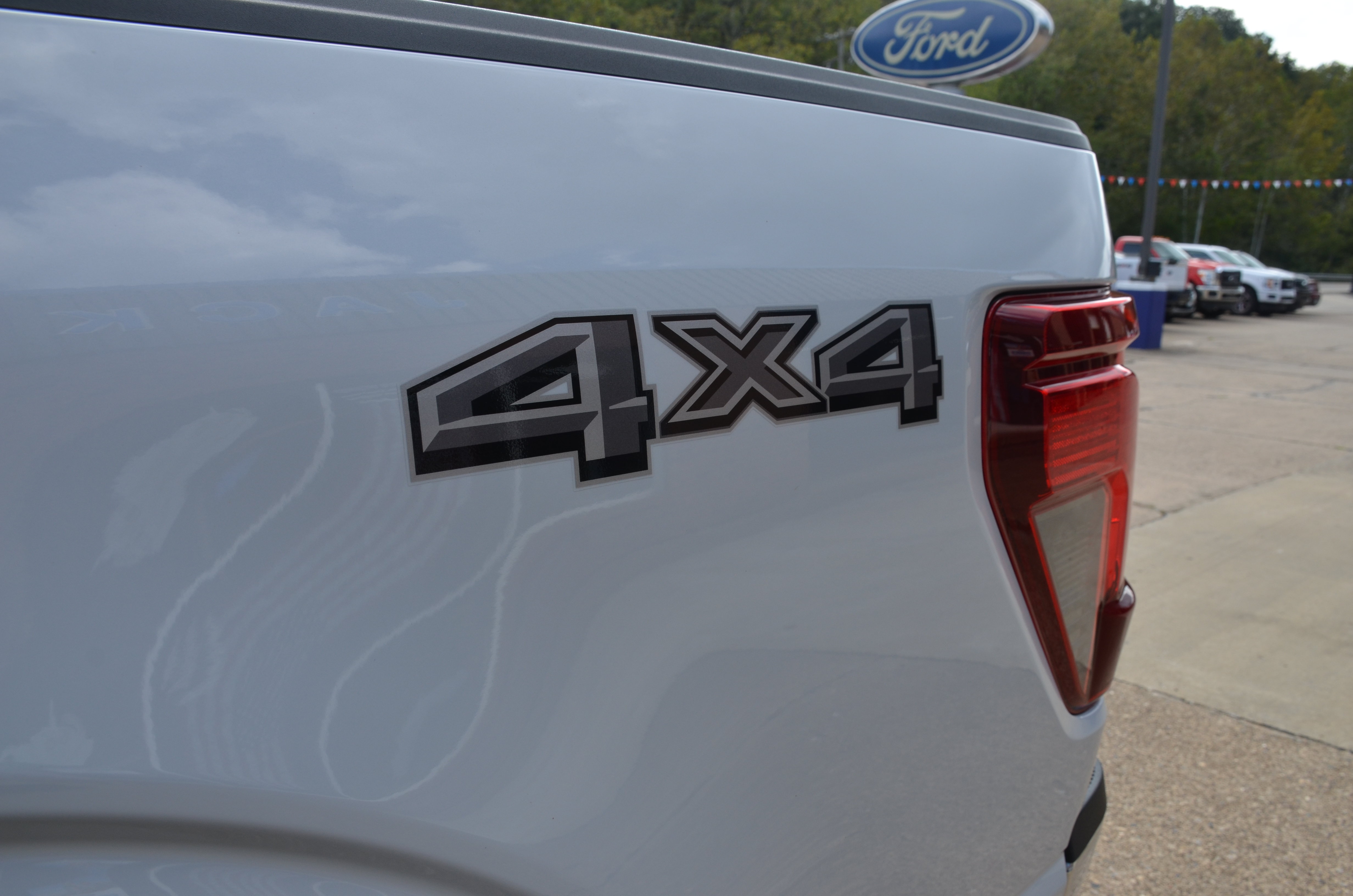 Used 2025 Ford F150 XLT w/ Equipment Group 301A Standard AWD/4WD image 13