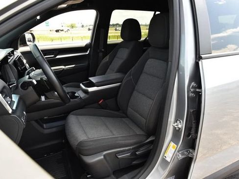 Used 2025 GMC Terrain Elevation FWD image 19