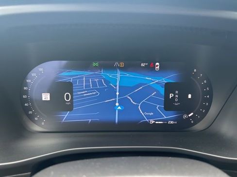 Certified 2025 Volvo XC40 B5 Plus image 19