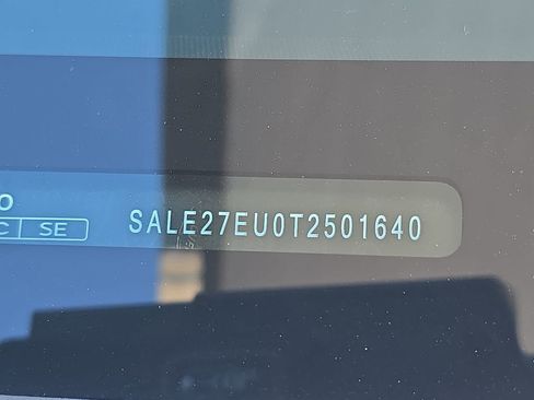 New 2026 Land Rover Defender 110 X-Dynamic SE image 36