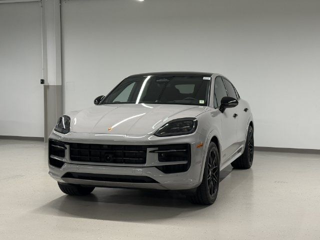 Certified 2026 Porsche Cayenne GTS AWD/4WD image 1
