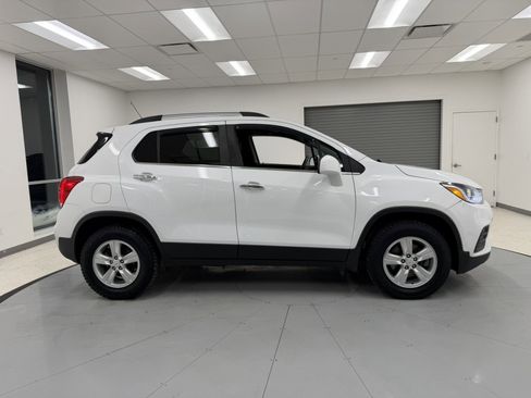 Used 2018 Chevrolet Trax LT w/ LT Convenience Package image 55