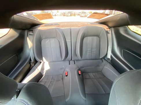 Used 2020 Ford Mustang Coupe RWD image 24